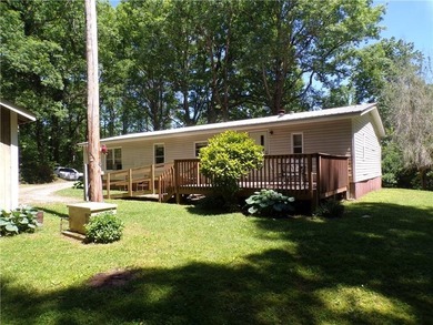 Peaceful Country Living with this 3-bedroom, 2-bath mobile home - photo 8