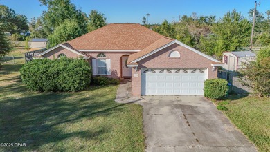 Deer Point Lake Home Sale Pending in Youngstown Florida
