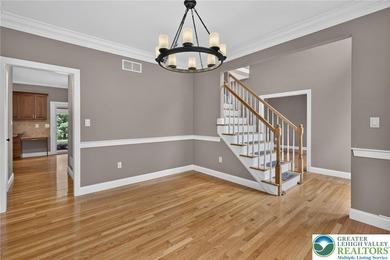 Beautifully maintained 4-Bedroom home on close to a half acre - photo 9
