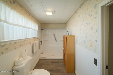 Back on market due to no fault of sellers. Buyer's financing - photo 14