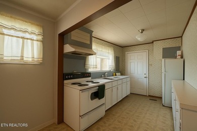 Back on market due to no fault of sellers. Buyer's financing - photo 16