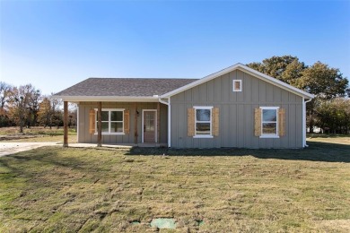 Lake Home For Sale in West Tawakoni, Texas