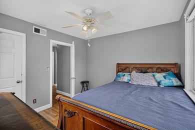 Conveniently located less than three miles from downtown - photo 26