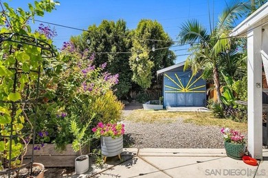 Turn-key three-unit property located in the quaint neighborhood - photo 29