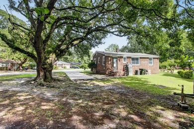 Conveniently located less than three miles from downtown - photo 30