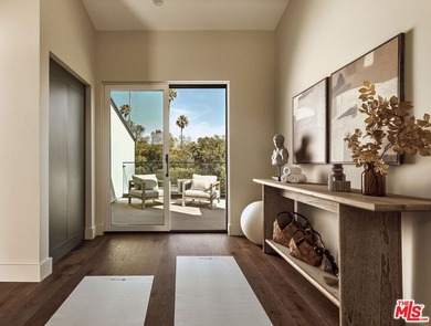 Set in the scenic hills of Encino, this brand-new construction - photo 33