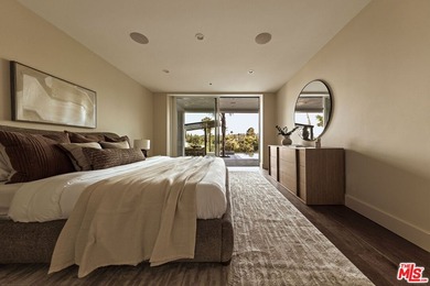 Set in the scenic hills of Encino, this brand-new construction - photo 39