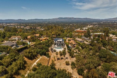Set in the scenic hills of Encino, this brand-new construction - photo 46