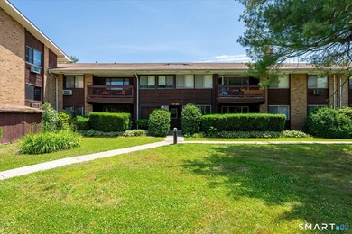 Welcome to one of the most desirable locations in the complex! - photo 2