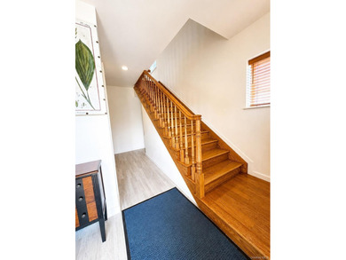 LOCATION LOCATION LOCATION !!!!! PROPERTY located at RIGHT BY - photo 15
