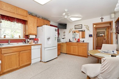 A great lakeside property to make lasting memories! This - photo 16