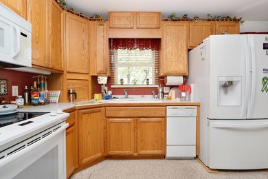 A great lakeside property to make lasting memories! This - photo 17