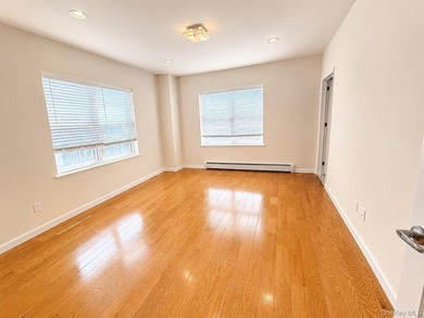 LOCATION LOCATION LOCATION !!!!! PROPERTY located at RIGHT BY - photo 24