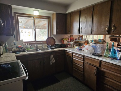 Great home! Country setting.  Needs a little TLC.  Perfect for