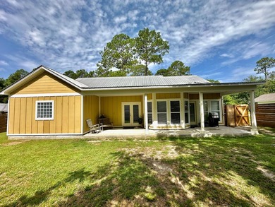 Welcome to this charming and spacious home in the heart of - photo 11