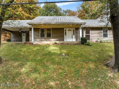 Lake Home For Sale in Caryville, Tennessee