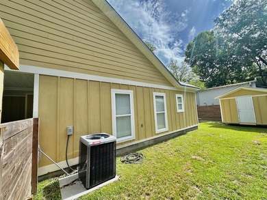 Welcome to this charming and spacious home in the heart of - photo 13