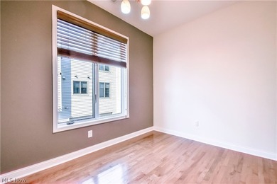 Welcome to this beautiful two-bedroom, two-and-a-half-bath - photo 15