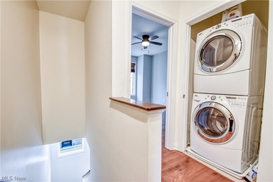 Welcome to this beautiful two-bedroom, two-and-a-half-bath - photo 16