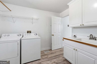 Experience refined one-level living in this beautifully - photo 18