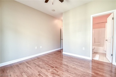Welcome to this beautiful two-bedroom, two-and-a-half-bath - photo 22