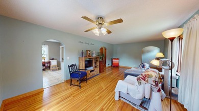 Discover your dream home! This move in ready 2-bedroom property - photo 4
