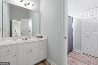 Experience refined one-level living in this beautifully - photo 30