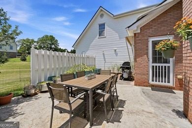 Experience refined one-level living in this beautifully - photo 38