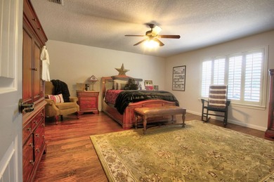 5.92 Acres with large custom home, in-ground pool, guest house - photo 25