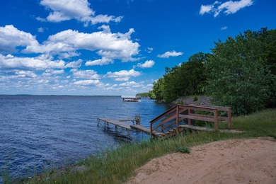 Lake living for an affordable price! This 14x80 Holly Park Home - photo 27