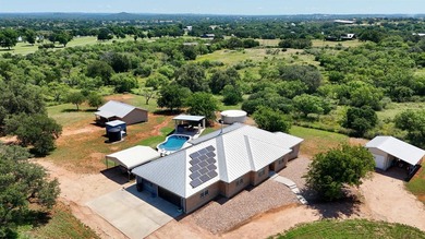 5.92 Acres with large custom home, in-ground pool, guest house - photo 43