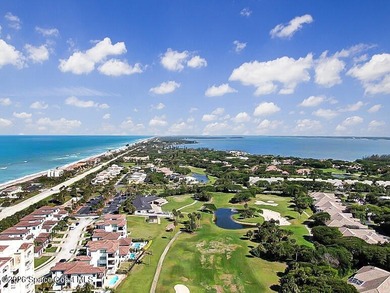 Stunning end-unit, furnished townhouse filled w/ natural light - photo 49
