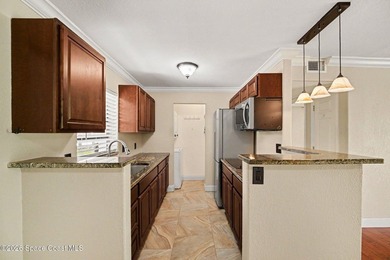Enjoy comfort, convenience, and style in this beautifully - photo 5