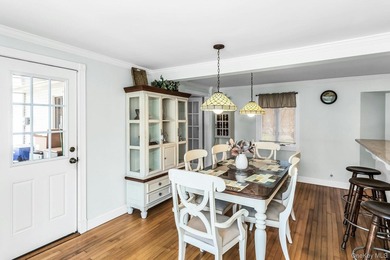 Welcome home to this beautiful Colonial in the highly - photo 9