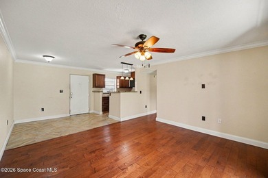 Enjoy comfort, convenience, and style in this beautifully - photo 10