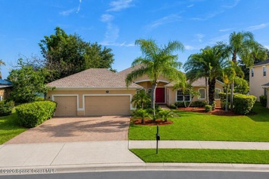 Meticulously maintained 3-bedroom, 2.5-bath home with a - photo 1