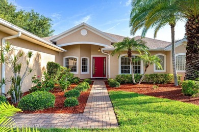 Meticulously maintained 3-bedroom, 2.5-bath home with a - photo 3