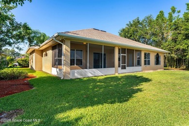 Meticulously maintained 3-bedroom, 2.5-bath home with a - photo 7