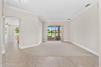 Meticulously maintained 3-bedroom, 2.5-bath home with a - photo 9
