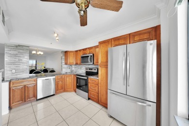 Lake Condo For Sale in Delray Beach, Florida
