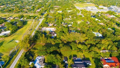 Rare opportunity to build a luxury custom estate in one of - photo 13