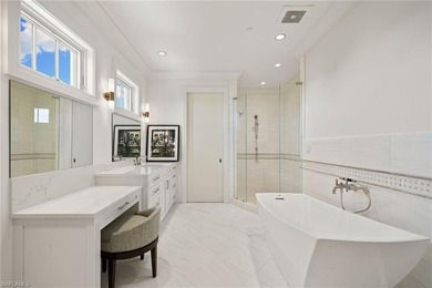 Steps from the boutique shopping and dining of Crayton Cove and - photo 10