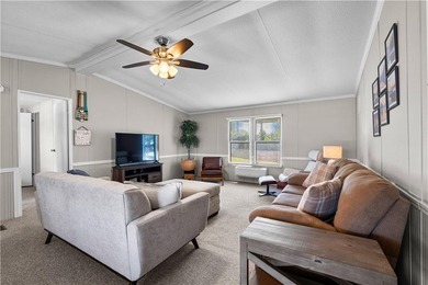 Looking for your personal waterfront oasis? The home features 3 - photo 4