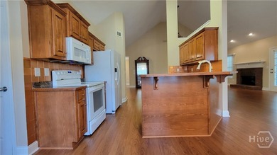 Expansive well maintained Jefferson home near Hoschton - photo 11