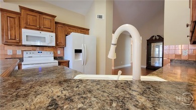 Expansive well maintained Jefferson home near Hoschton - photo 12