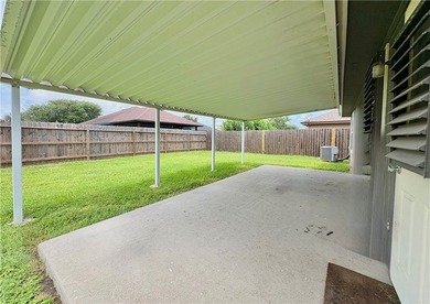 Framed by lush greenery, charming bushes that line the front - photo 14