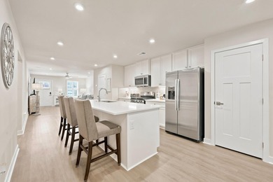 Experience coastal luxury at its finest within this Turn-key - photo 15