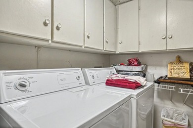 Expanded open floor plan.....This 3 bedroom 2.5 bath townhome is - photo 21