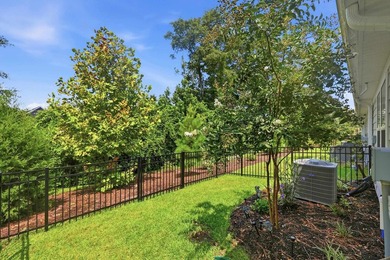 Experience coastal luxury at its finest within this Turn-key - photo 26