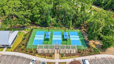 Experience coastal luxury at its finest within this Turn-key - photo 32